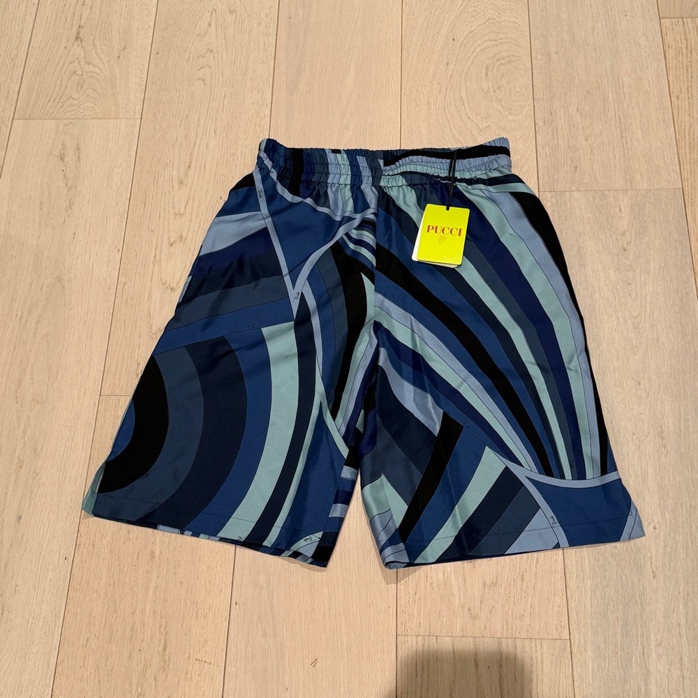 NWT Pucci silk shorts